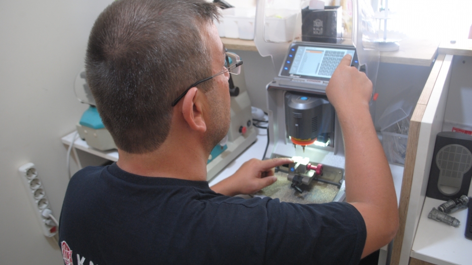 İstasyon Mahallesi Oto Anahtar Kopyalama